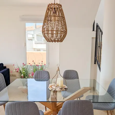Casa Lila: Sunny 2bed In Appartement